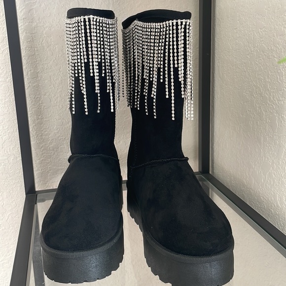 Rhinestone tessle boots - Picture 3 of 4